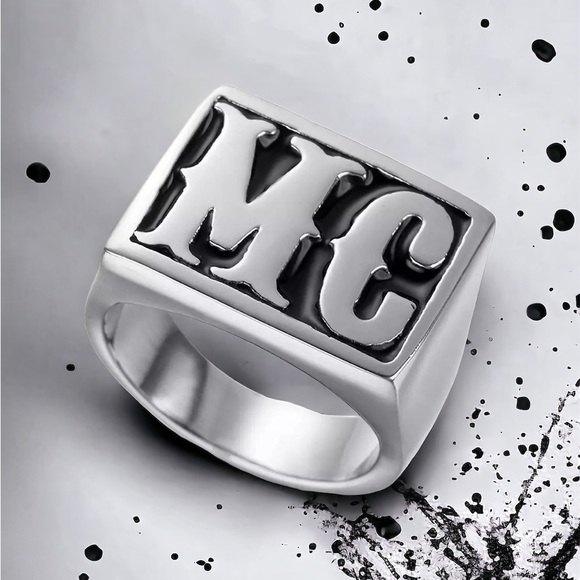 Biker ring - Picture 1 of 2